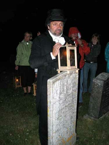 Candlelight Graveyard Tour Guide